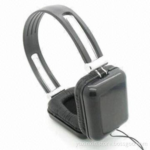 Wired Headphones with 3.5mm Stereo Plug Type